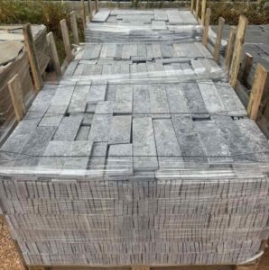 ορθογωνισμένη πλάκα Καρύστου γκρι