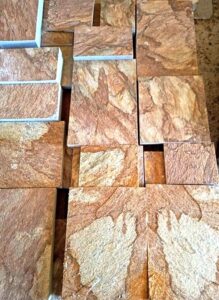 ορθογωνισμένη πλάκα Καρύστου καφέ